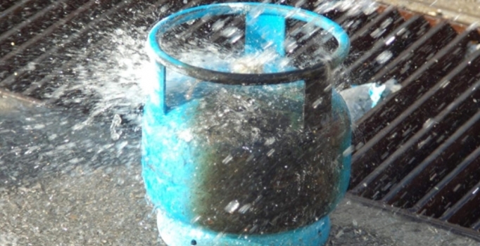 PKK terör örgütü mensupları saldırılar için tüp çalıyor