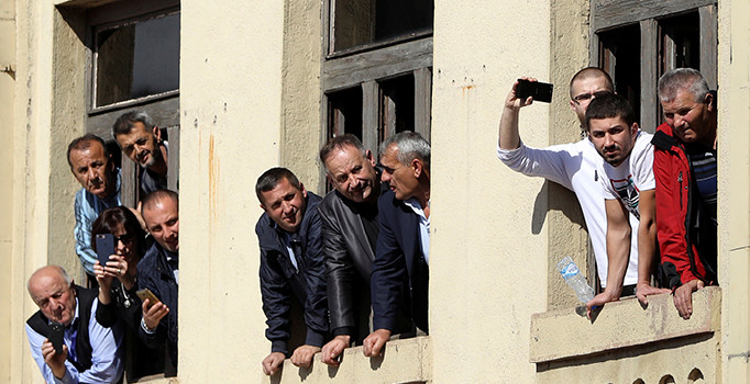 Sırbistan'ın Novi Pazar kentinde Erdoğan'ın ziyareti mitinge dönüştü