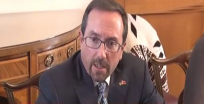 John Bass'tan rozjetli mesaj