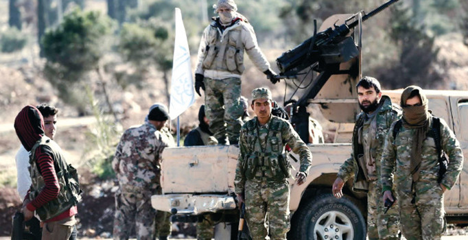 Sınırda sıcak saatler... PYD Halep'te muhalifleri vurdu TSK anında karşılık verdi