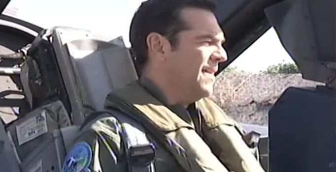 Çipras F-16 ile Ege’de uçtu! Yunanistan Başbakan Ege semalarında!