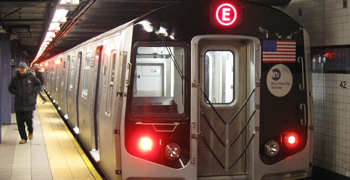 New York'ta otobüs ve metroda siyasi reklam yasak