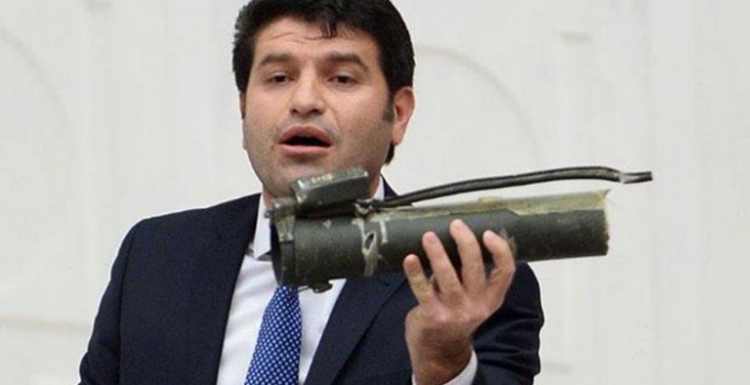 HDP Milletvekili Mehmet Ali Aslan'dan Meclis'te bazuka şov