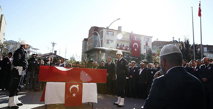 Şehit polis memuru Muhammet Uz için tören düzenlendi