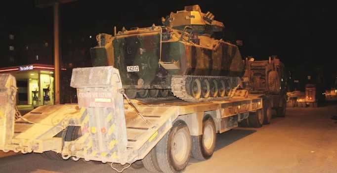 Son dakika! Türk askeri İdlib'de... 100 komando sınırı geçti