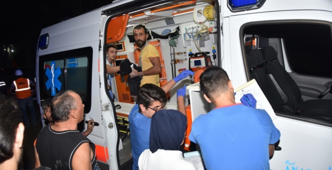 Beton dökülürken iskele çöktü; 7 işçi yaralandı