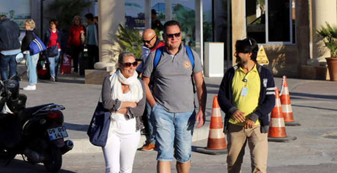 Vize krizinden sonra gemiyle ilk Amerikalılar geldi