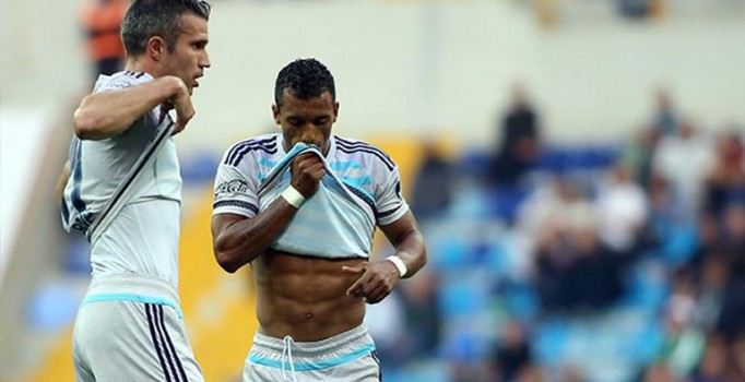 Fenerbahçe'nın yıldızlarına büyük teklif