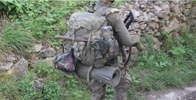 Tunceli’de 2 sığınak ve 40 kilo amonyum nitrat ele geçirildi