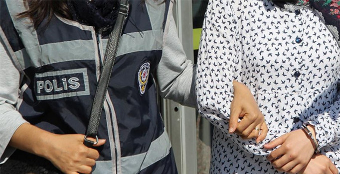 Son dakika! ABD Başkonsolosluğu görevlisinin eşi ve kızı serbest bırakıldı