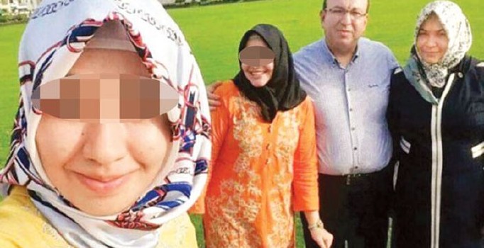 Pakistan FETÖ'cü okul zincirinin müdürünü sınır dışı etti