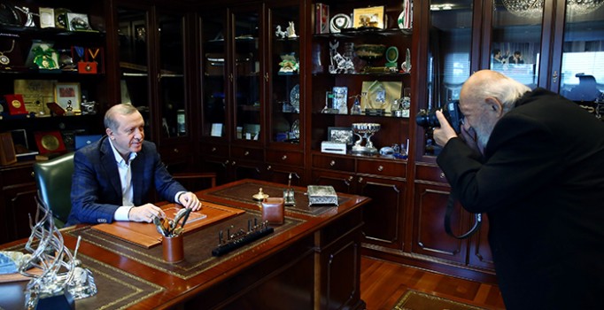 Twitter'da Ara Güler'e 'Erdoğan'ı nasıl çekersin?' linci