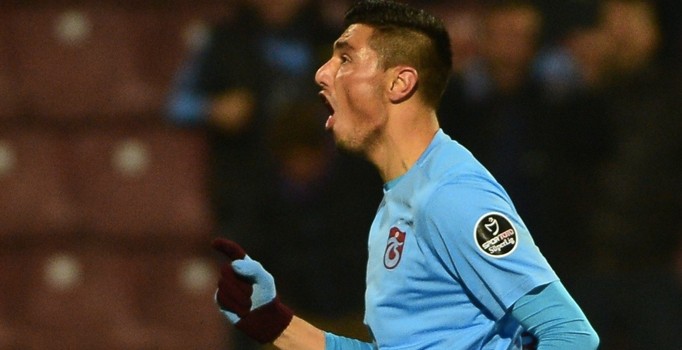 Trabzonspor, Avni Aker'de Antalyaspor'u 3-0'la geçti