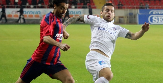 Kasımpaşa uzatmada galibiyete 'Donk' etti