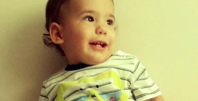 Elma dilimi soluk borusunu tıkayan 14 aylık bebek öldü