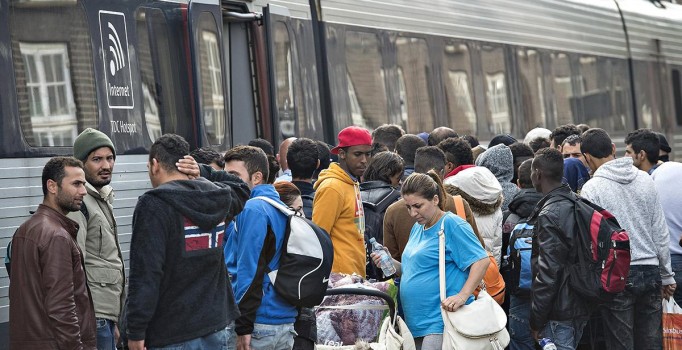 Almanya 2016 yılında mültecilere 17 milyar avro harcayacak