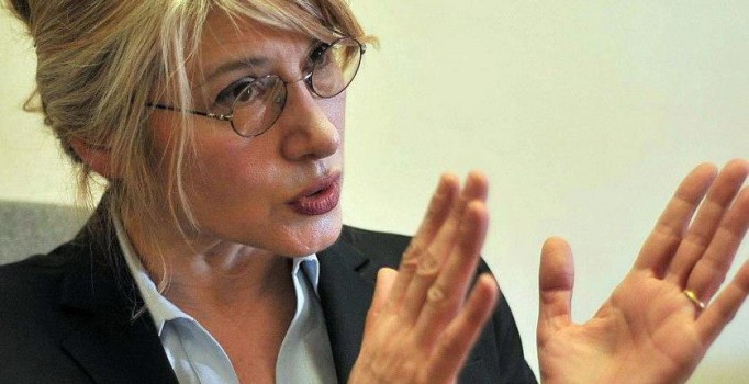 Emine Ülker Tarhan Anadolu Partisi'ni neden kapattığını anlattı