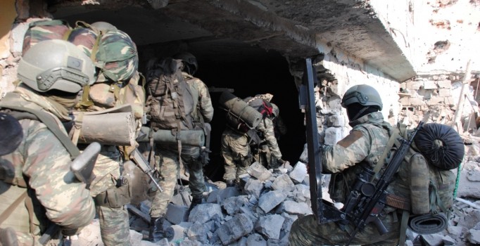 Diyarbakır Sur'daki süpürme operasyonunun fotoğrafları yayımlandı