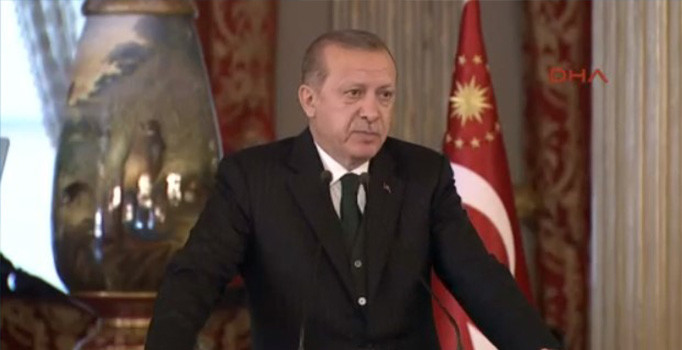 Son dakika haberi... Erdoğan'dan Rakka'daki terör posterine ilk tepki: ABD bunu nasıl izah edecek?