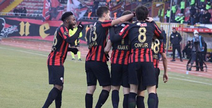 Eskişehirspor'da kupa maçının hazırlıkları başladı