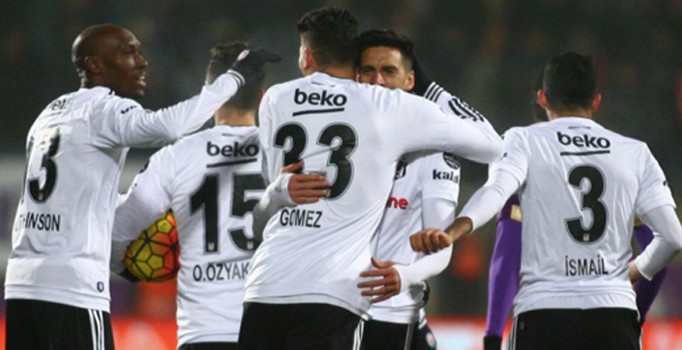 Beşiktaş 90. dakikada liderlik koltuğuna oturdu
