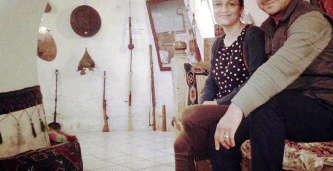 Diyarbakır'da evine giden öğretmene kurşun yağmuru