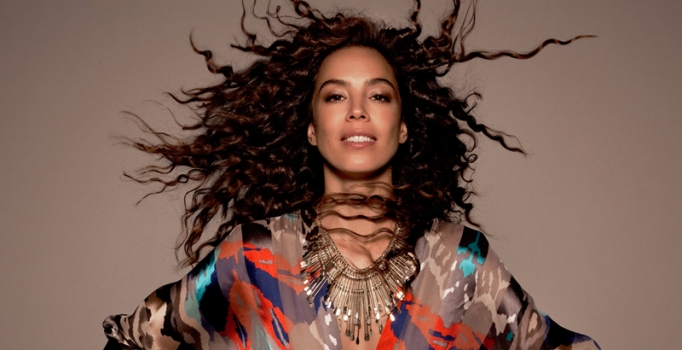 Azra Akın: “Bir oturuşta bir kilo dondurma yerim”