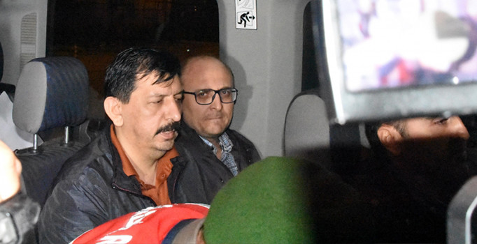 Şike ve Ergenekon hakimleri Yunanistan'a kaçarken yakalandı