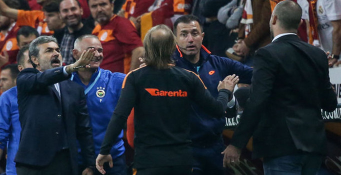 Derbide gergin anlar... 4. hakem araya girdi