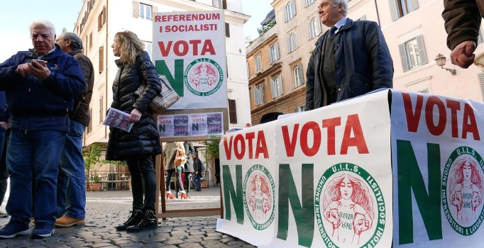 İtalya da bağımsızlık için sandık başına gitti