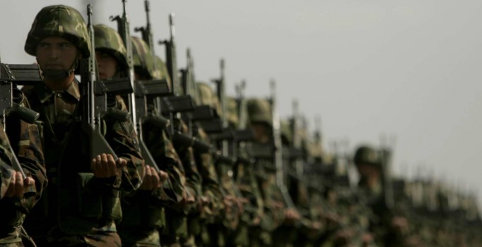 Yurt dışında yaşayan Türklere askerlik kolaylığı mecliste