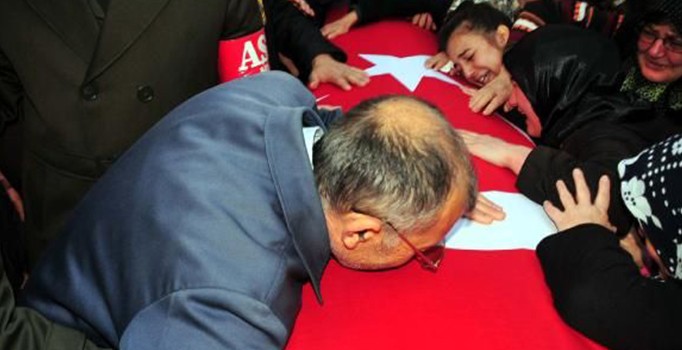 Bitlis şehidi Uzman Çavuş Samet Pişkin'in Tokat'ta toprağa verildi