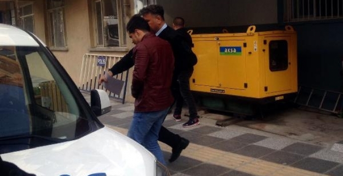 Sahte kimlikli dolandırıcıyı fotoğrafından tanıyıp yakalattı