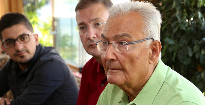 Deniz Baykal Almanya'ya gitti