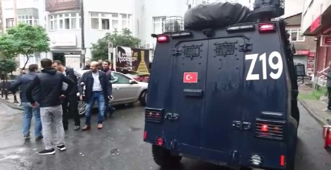 Son dakika! Okmeydanı'nda silahlı saldırı