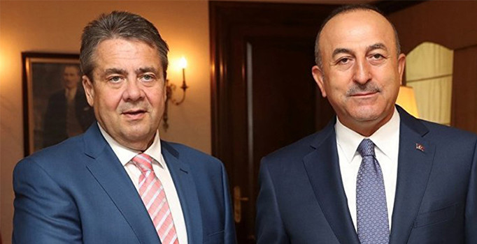 Bakan Çavuşoğlu Alman mevkidaşı Gabriel ile görüştü