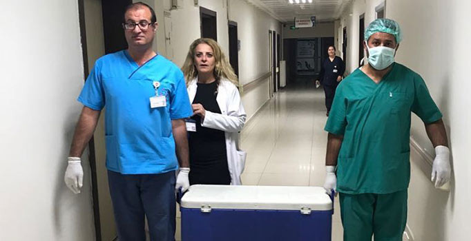 Organlarıyla 3 kişiyi hayata bağladı