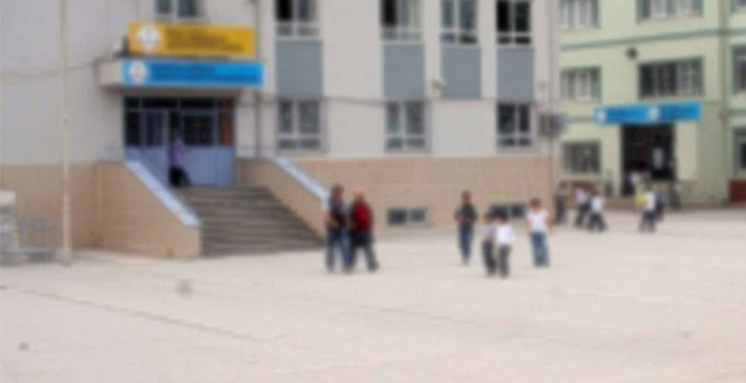 İzmir’de uyuşturucu kullanan okul hizmetlisi, kovulduğu işe geri alındı