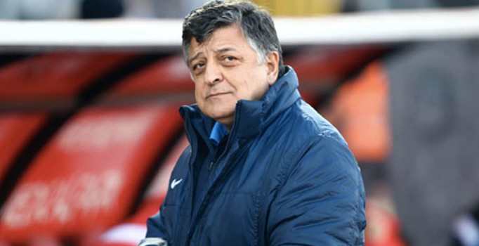 Yılmaz Vural ilk maçından mağlup ayrıldı