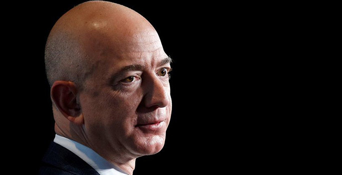 92.8 milyar dolar servetiyle dünyanın en zengin kişisi Jeff Bezos oldu