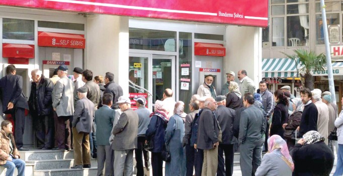 Emeklilere banka promosyonu Haziran'da başlıyor