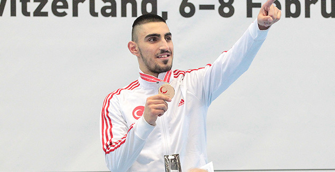 Milli karateci Alpaslan Yamanoğlu Dünya Şampiyonu oldu