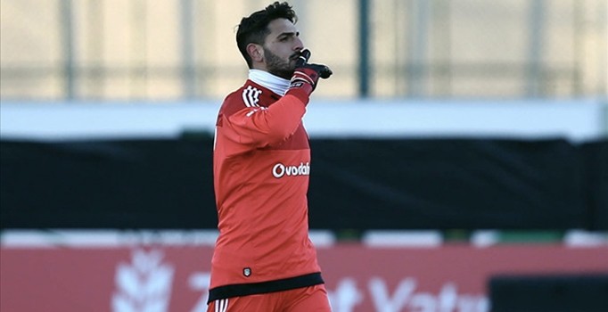 Günay Güvenç: Size forma yok