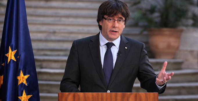 Son dakika! Katalanların lideri Puigdemont sığınma teklif eden Belçika'ya kaçtığını doğruladı.