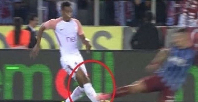 Galatasaraylı futbolculardan imalı paylaşım