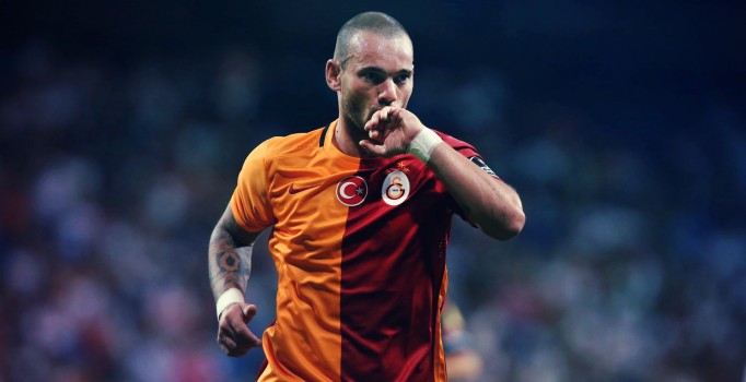 Sneijder, Galatasaray'dan ayrılıyor mu?