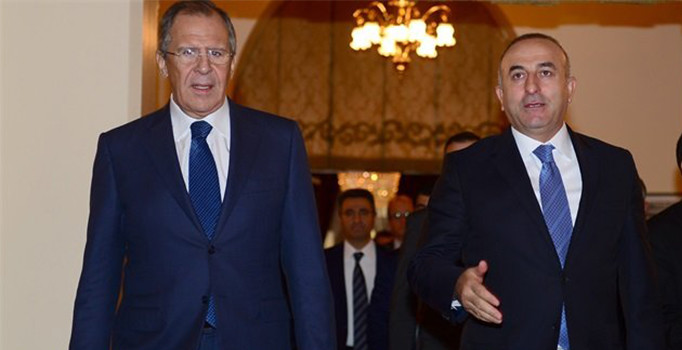 Çavuşoğlu Rus mevkidaşı Lavrov ile telefonda görüştü