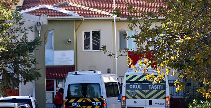 7 yaşındaki işitme engelli öğrenci, serviste 6 saat unutuldu