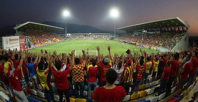 Göztepe-Beşiktaş biletleri 5 dakikada tükendi