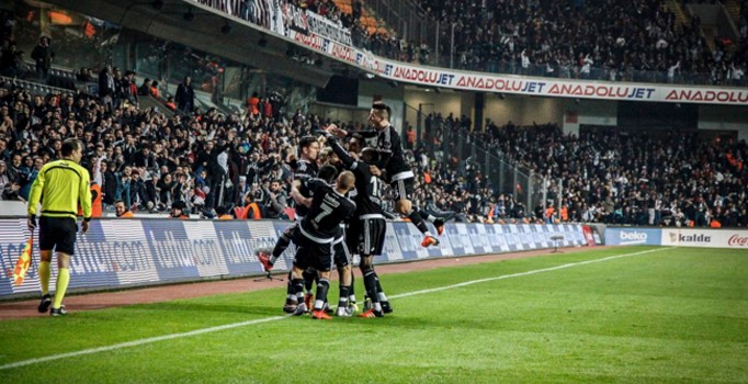 Beşiktaş Torku Konyaspor'u yenerek devreyi lider kapattı